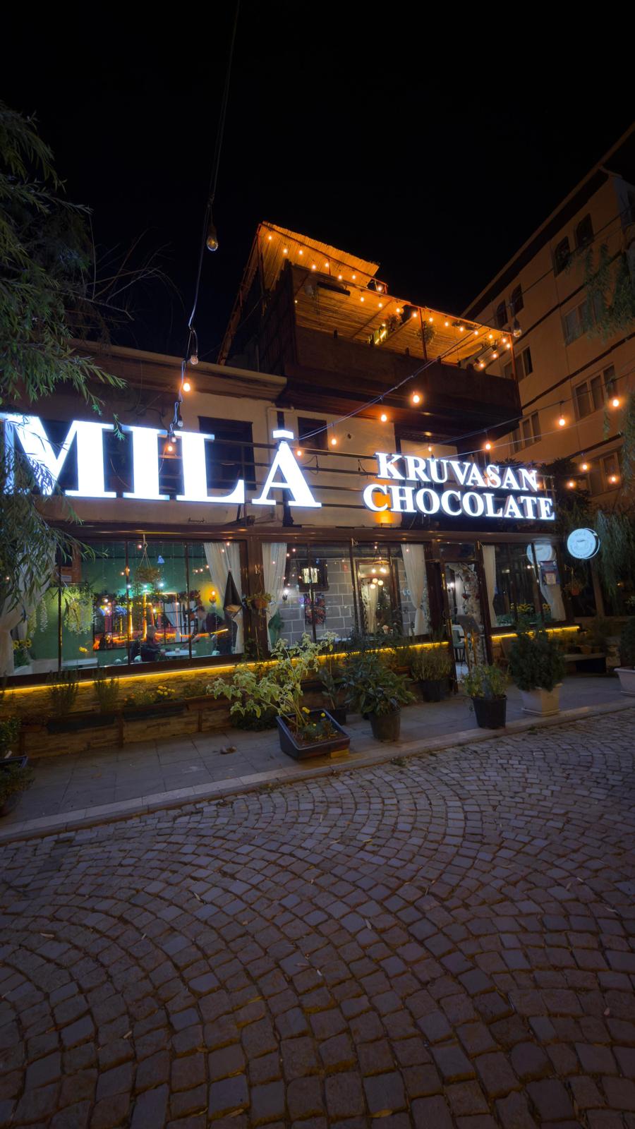 Mila Croissant Galeri